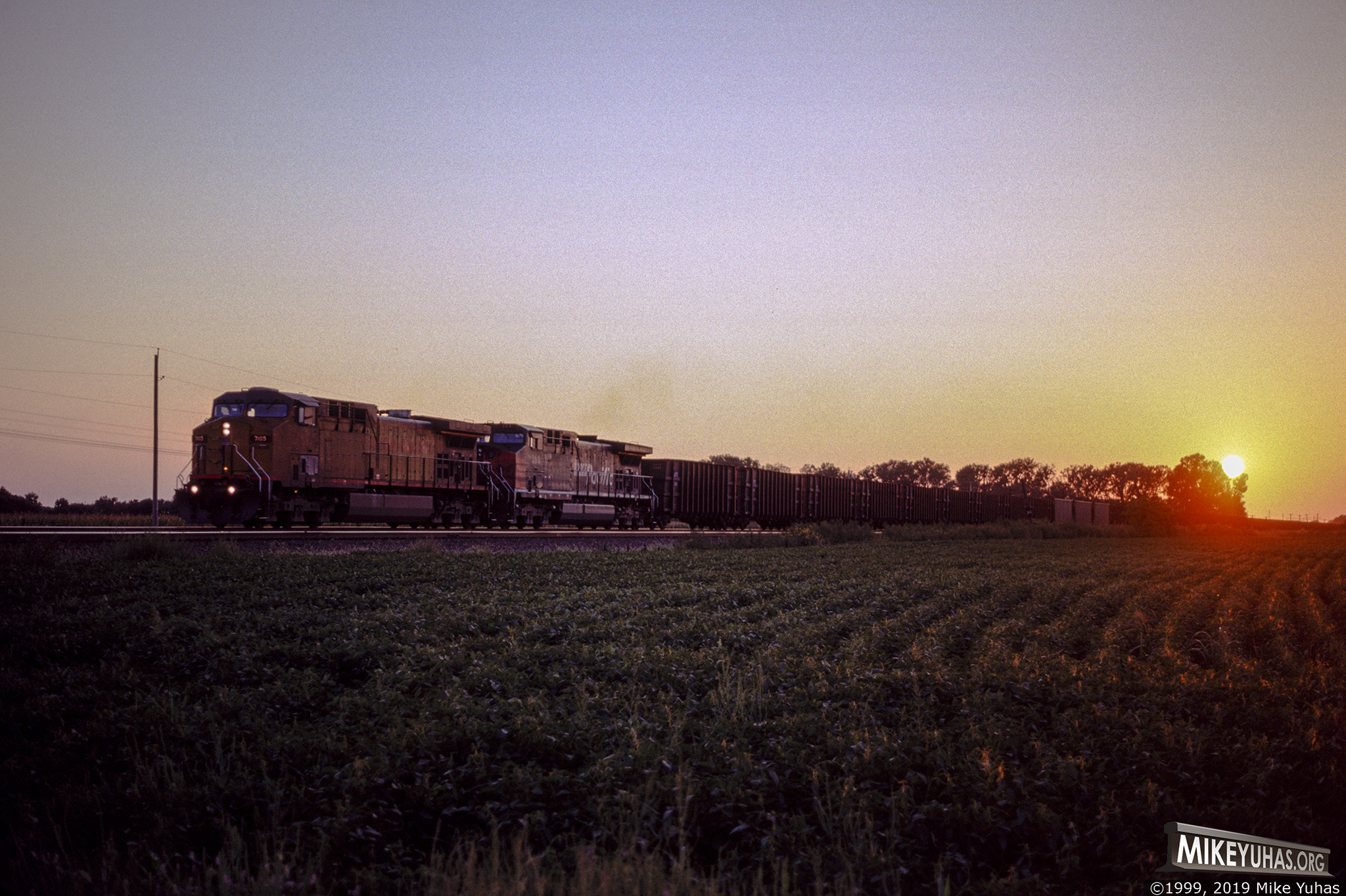 Railroad Photos by Mike Yuhas Grantville, Kansas, 9/6/1999